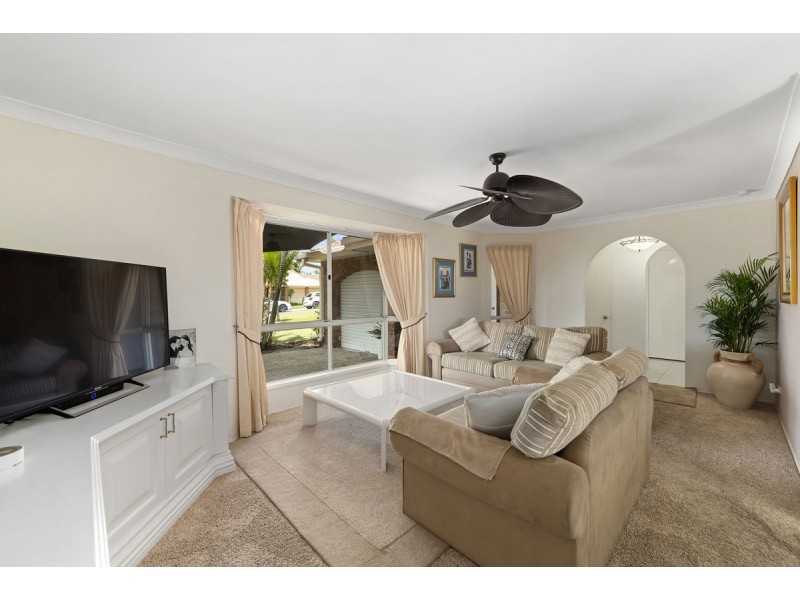 7 Balwyn Court, Arundel QLD 4214