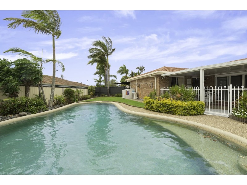 7 Balwyn Court, Arundel QLD 4214