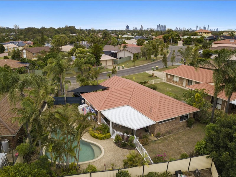 7 Balwyn Court, Arundel QLD 4214