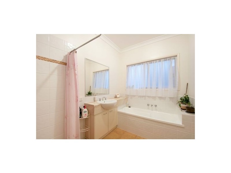 5 Firecrest Close, Upper Coomera QLD 4209