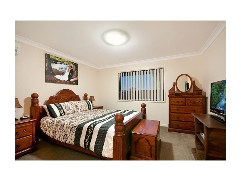 204 Billinghurst Cres, Upper Coomera QLD 4209