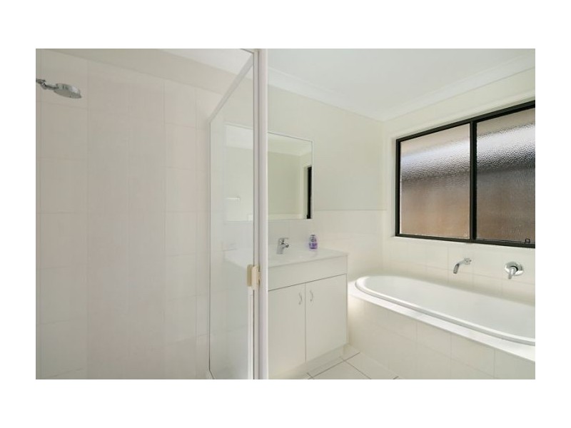 206 Billinghurst Cres, Upper Coomera QLD 4209