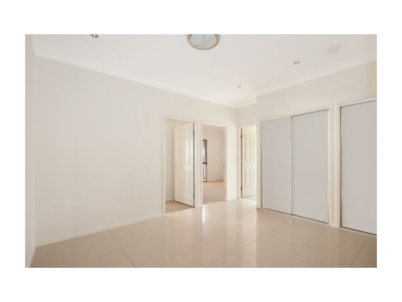 8 Bader Rd, Upper Coomera QLD 4209