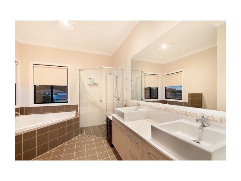 66 Bridie Dr, Upper Coomera QLD 4209