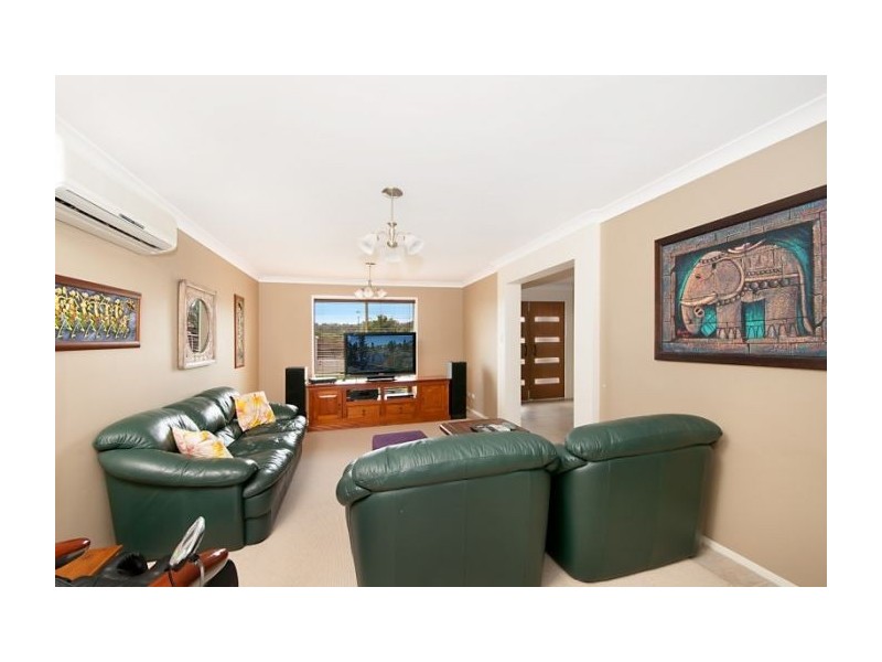 25 Roseapple Cct, Oxenford QLD 4210