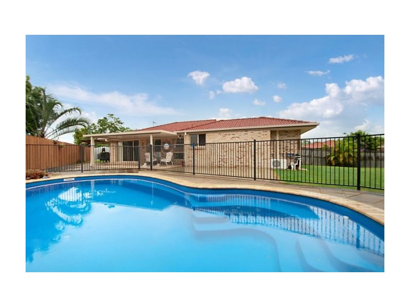 2 Dean Ct, Upper Coomera QLD 4209