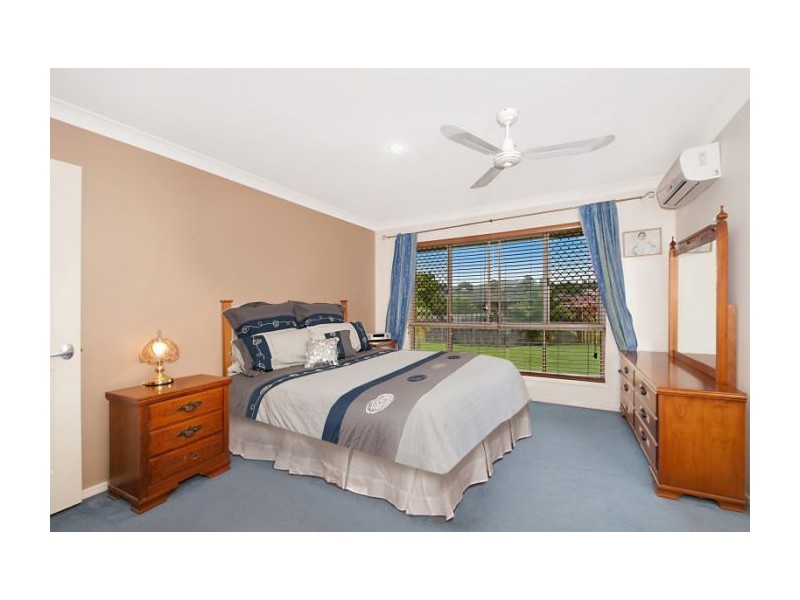 2 Dean Ct, Upper Coomera QLD 4209