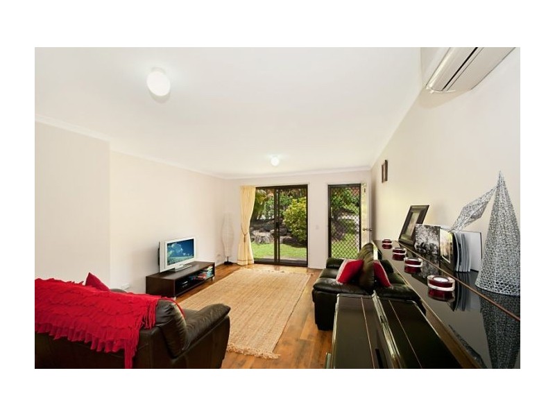 2/12 Vine Ct, Oxenford QLD 4210