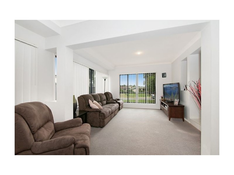 14 Glenshee St, Upper Coomera QLD 4209