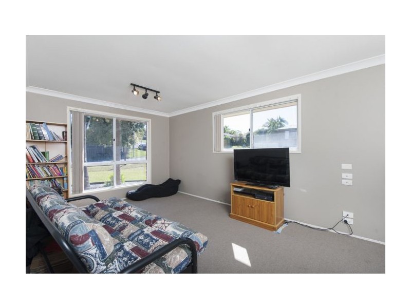 12 Adaminaby Drive, Helensvale QLD 4212