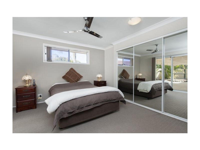 12 Adaminaby Drive, Helensvale QLD 4212