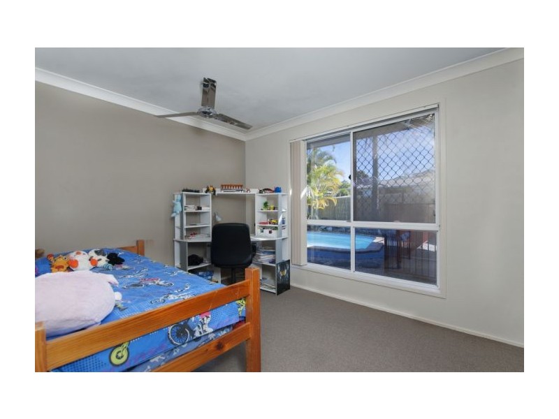12 Adaminaby Drive, Helensvale QLD 4212