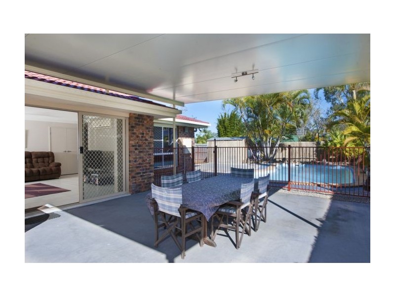 12 Adaminaby Drive, Helensvale QLD 4212