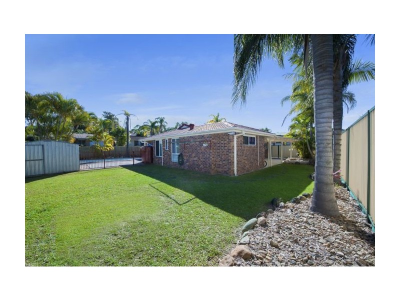 12 Adaminaby Drive, Helensvale QLD 4212