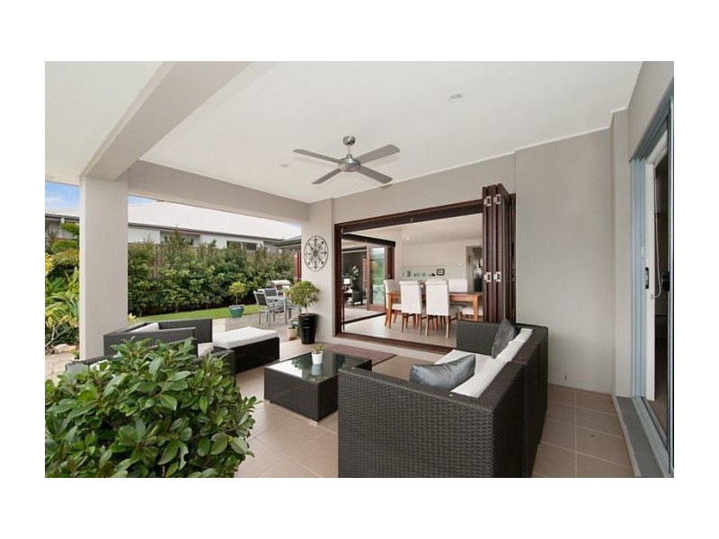 19 Scenic Cr, Coomera QLD 4209