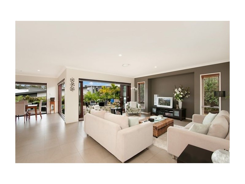 19 Scenic Cr, Coomera QLD 4209