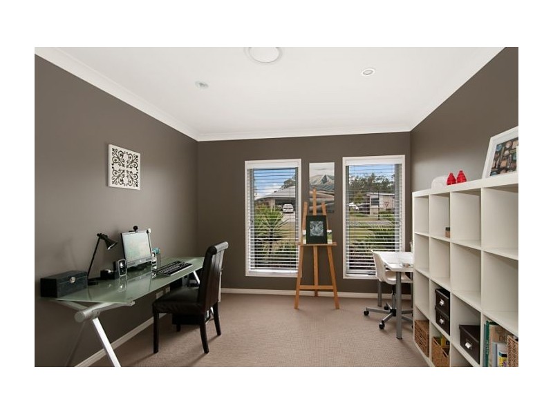 19 Scenic Cr, Coomera QLD 4209