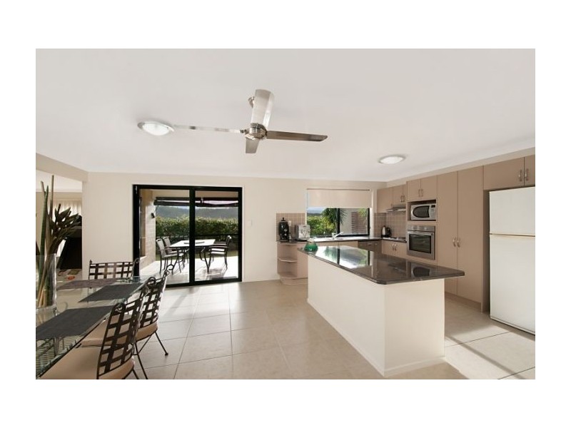 43 Gerard St, Pacific Pines QLD 4211