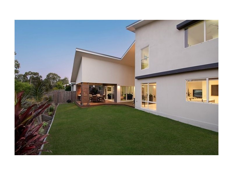 32 Peregrine Cres, Coomera QLD 4209
