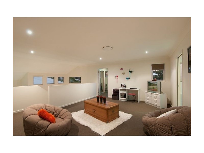 32 Peregrine Cres, Coomera QLD 4209