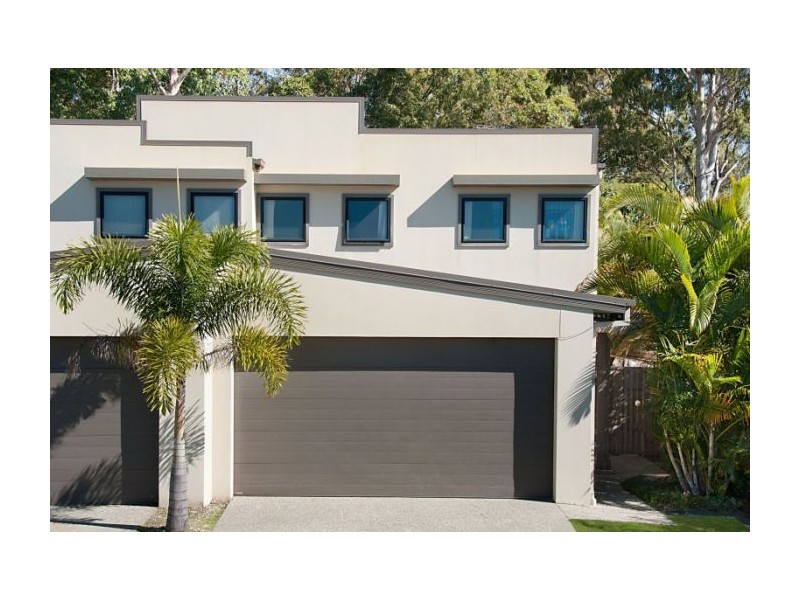 2/7 Dine Ct, Upper Coomera QLD 4209