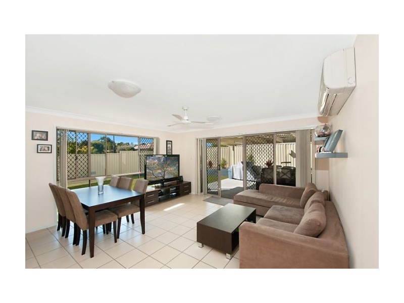 1/10 Betty St, Upper Coomera QLD 4209