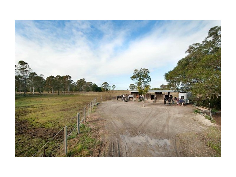 18 Faciles Rd, Alberton QLD 4207