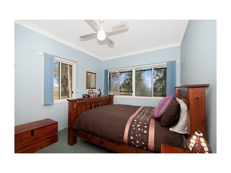 18 Faciles Rd, Alberton QLD 4207