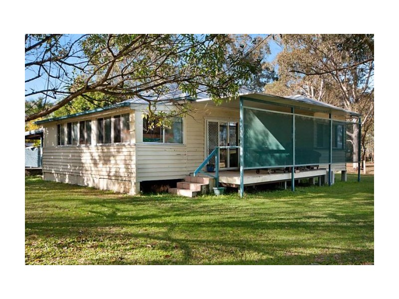 18 Faciles Rd, Alberton QLD 4207