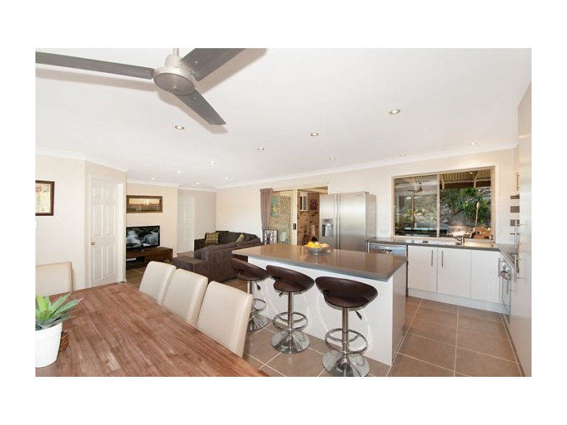 5 Guy Lane, Oxenford QLD 4210