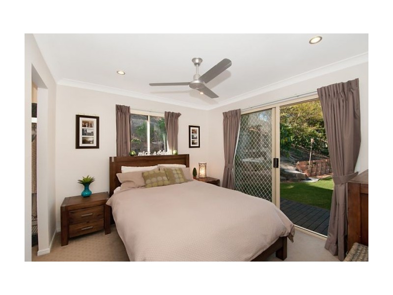 5 Guy Lane, Oxenford QLD 4210