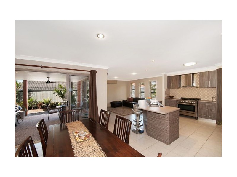 4 Mockingbird Dr, Upper Coomera QLD 4209