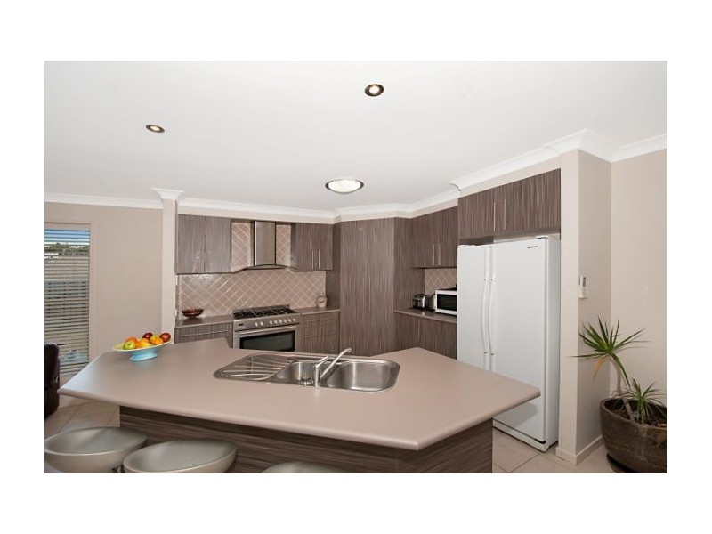 4 Mockingbird Dr, Upper Coomera QLD 4209