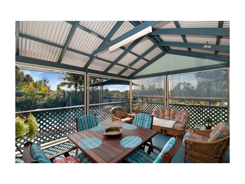 8 Yungaburra Pl, Helensvale QLD 4212