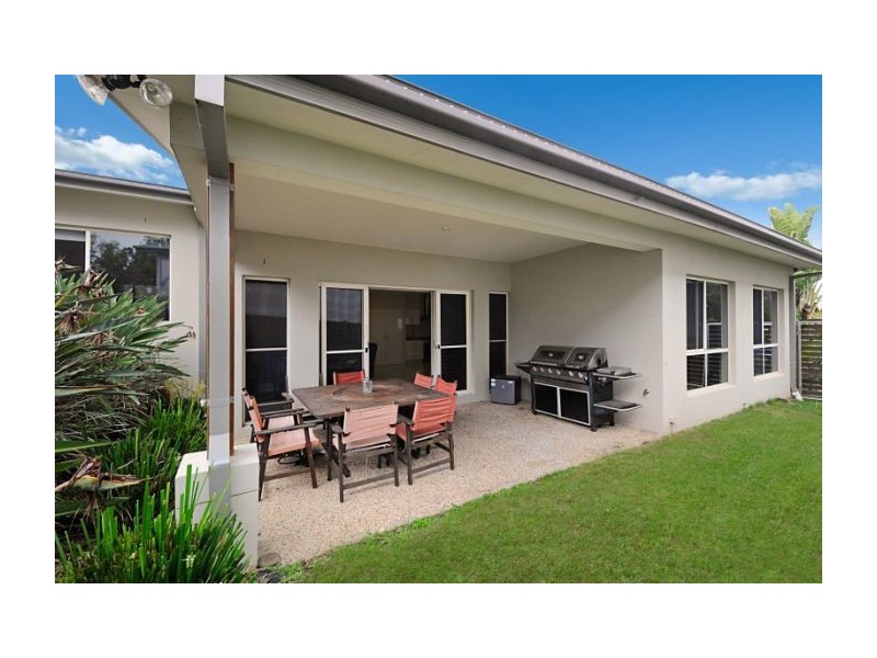 6 Picnic Creek Dr, Coomera QLD 4209