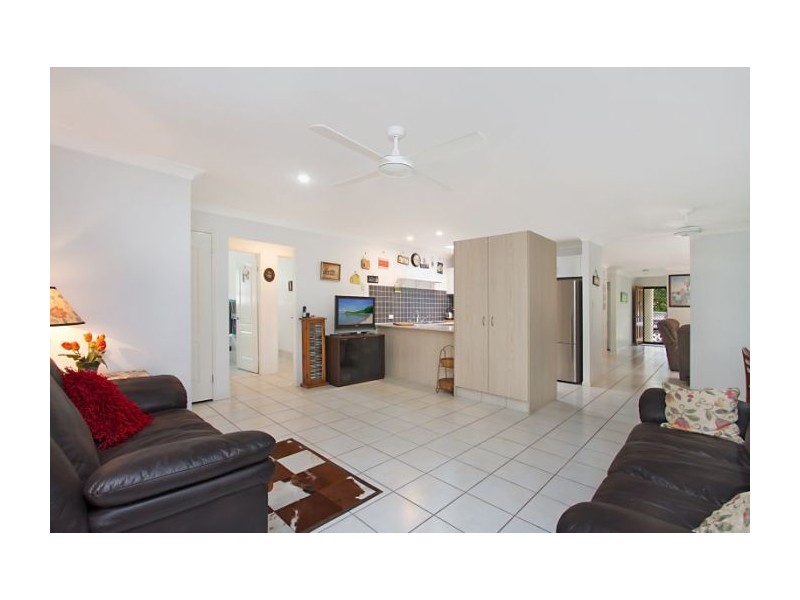 9 Taryn Ct, Upper Coomera QLD 4209