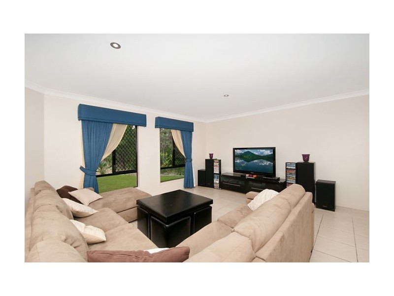 37 Kumnick St, Upper Coomera QLD 4209