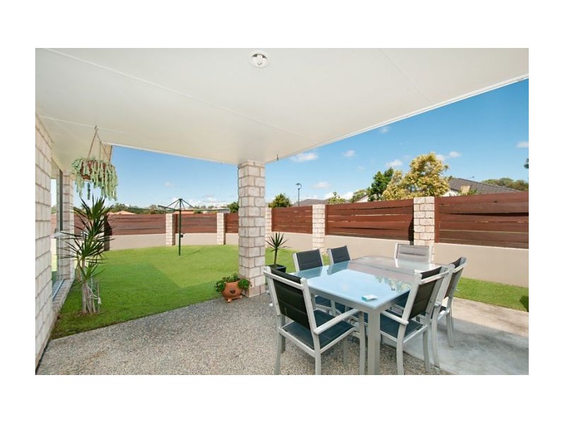 2/2 Leisel Cl, Upper Coomera QLD 4209
