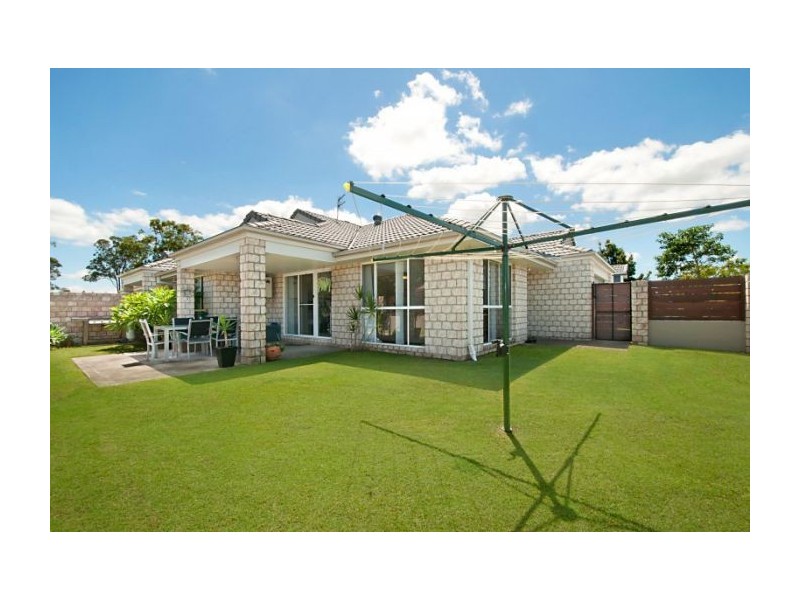 2/2 Leisel Cl, Upper Coomera QLD 4209