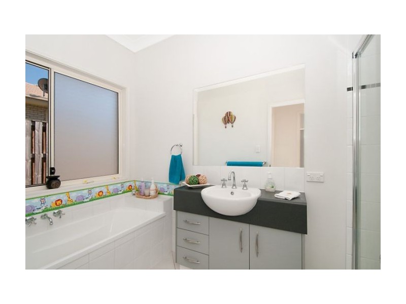 18 Melissa St, Upper Coomera QLD 4209