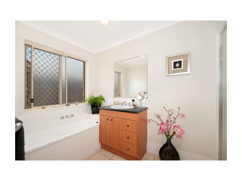 4 Skylark St, Upper Coomera QLD 4209