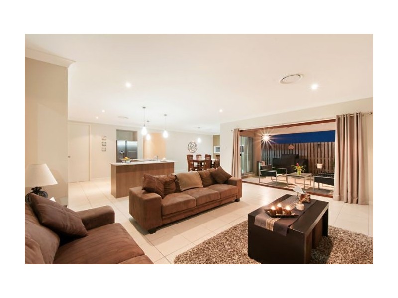 10 Abercrombie Crescent, Upper Coomera QLD 4209