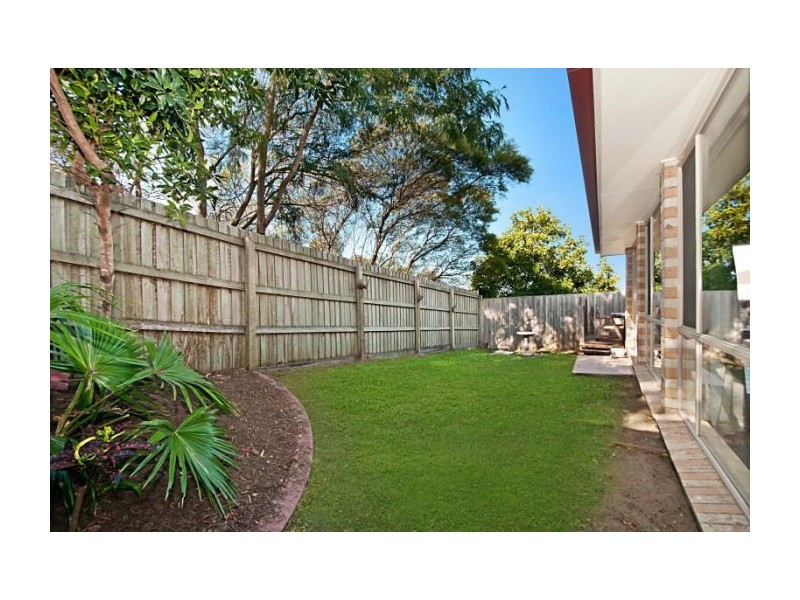 3 Murchison St, Pacific Pines QLD 4211