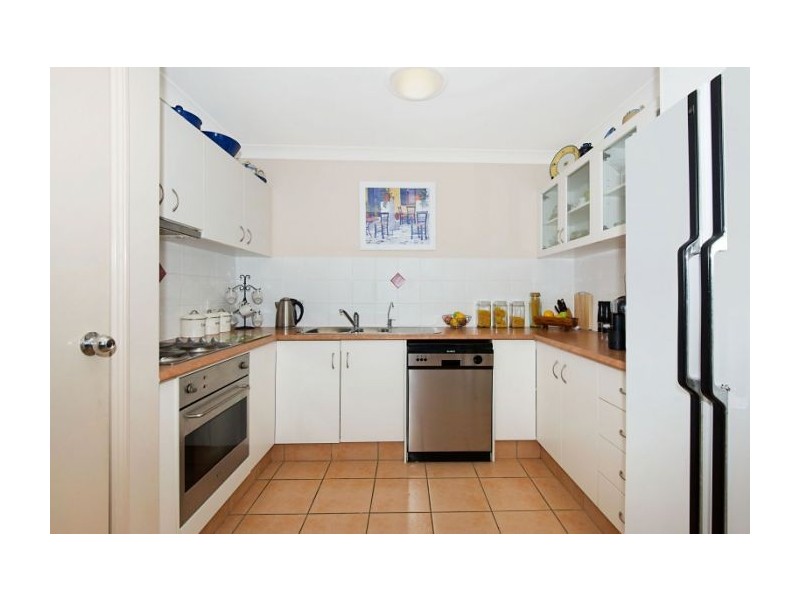 2/2 Ferncliffe Street, Upper Coomera QLD 4209