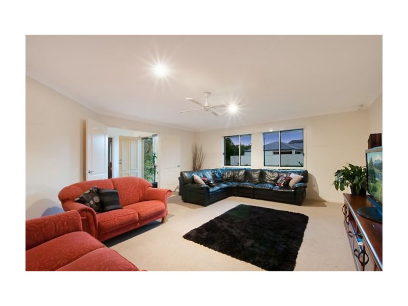 1 Taryn Ct, Upper Coomera QLD 4209