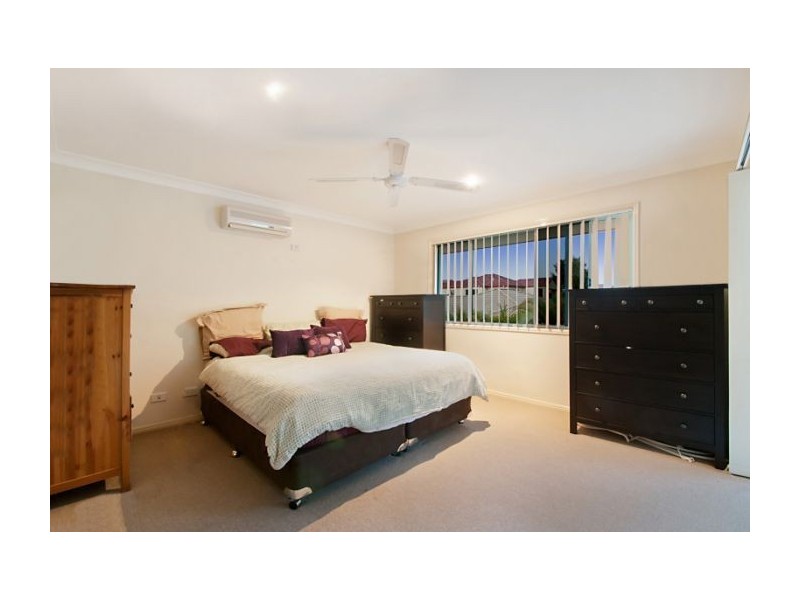1 Taryn Ct, Upper Coomera QLD 4209