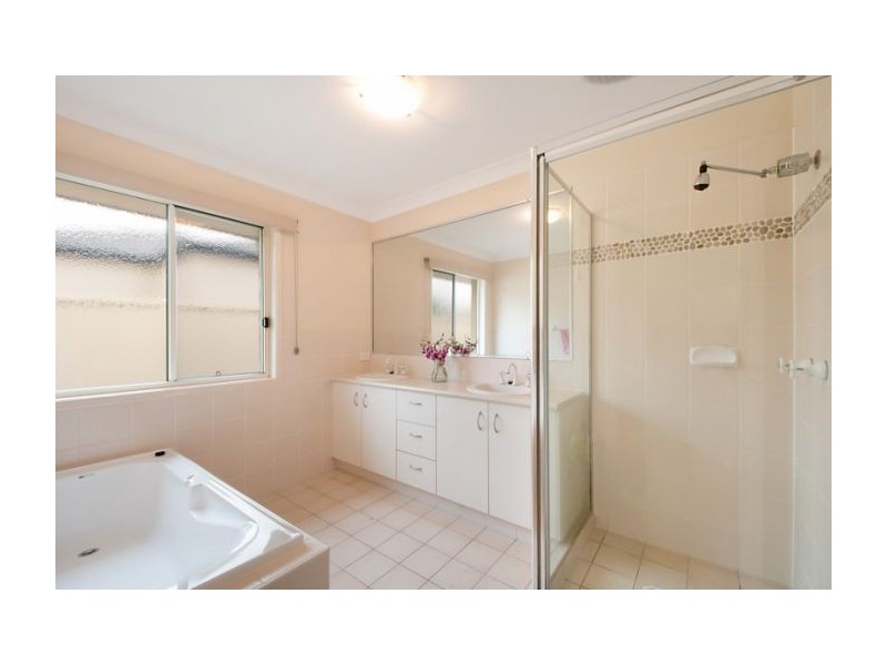 5 Rix Dr, Upper Coomera QLD 4209