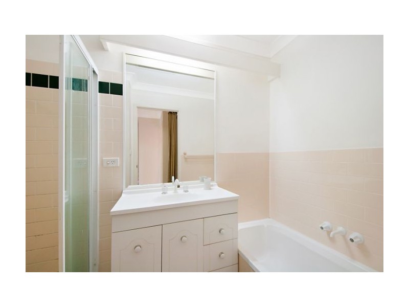 25/67-75 Brown St, Labrador QLD 4215