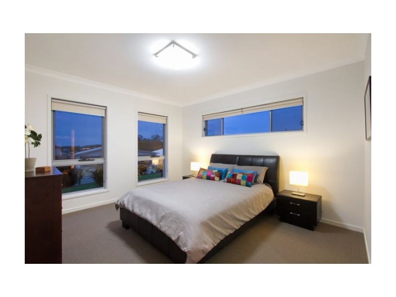 10 Isetta Court, Upper Coomera QLD 4209