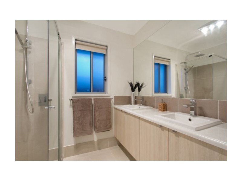 10 Isetta Court, Upper Coomera QLD 4209